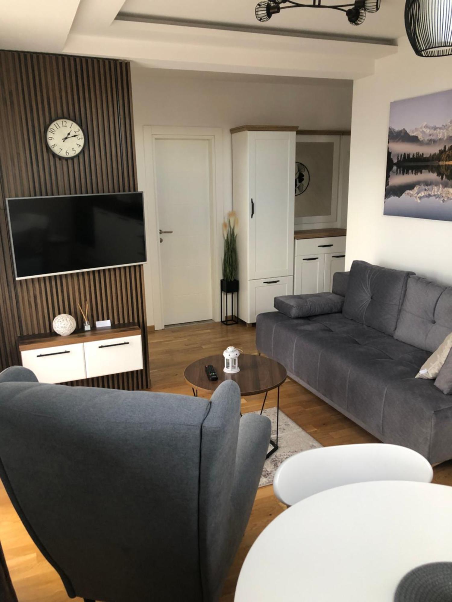 Apartment Altavista *